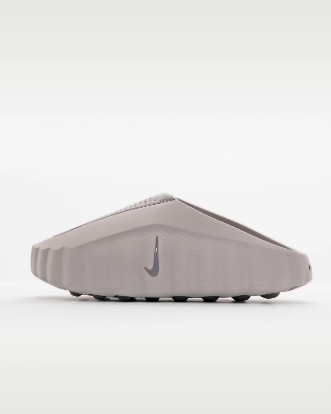Nike Mind 001 Men's Pregame Mules. Nike.com